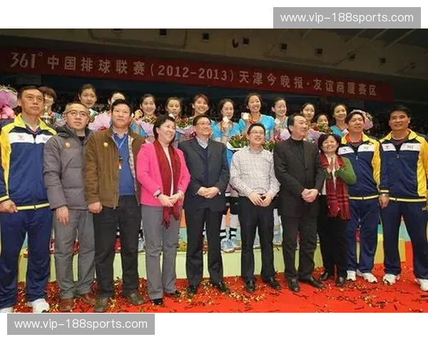 巅峰对决，荣耀之战：恒大女排能否在天津主场掀翻卫冕冠军？